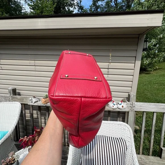 Dooney & Bourke Vintage Pebble Grain Logo Lock Hobo Bag - Picture 10 of 17